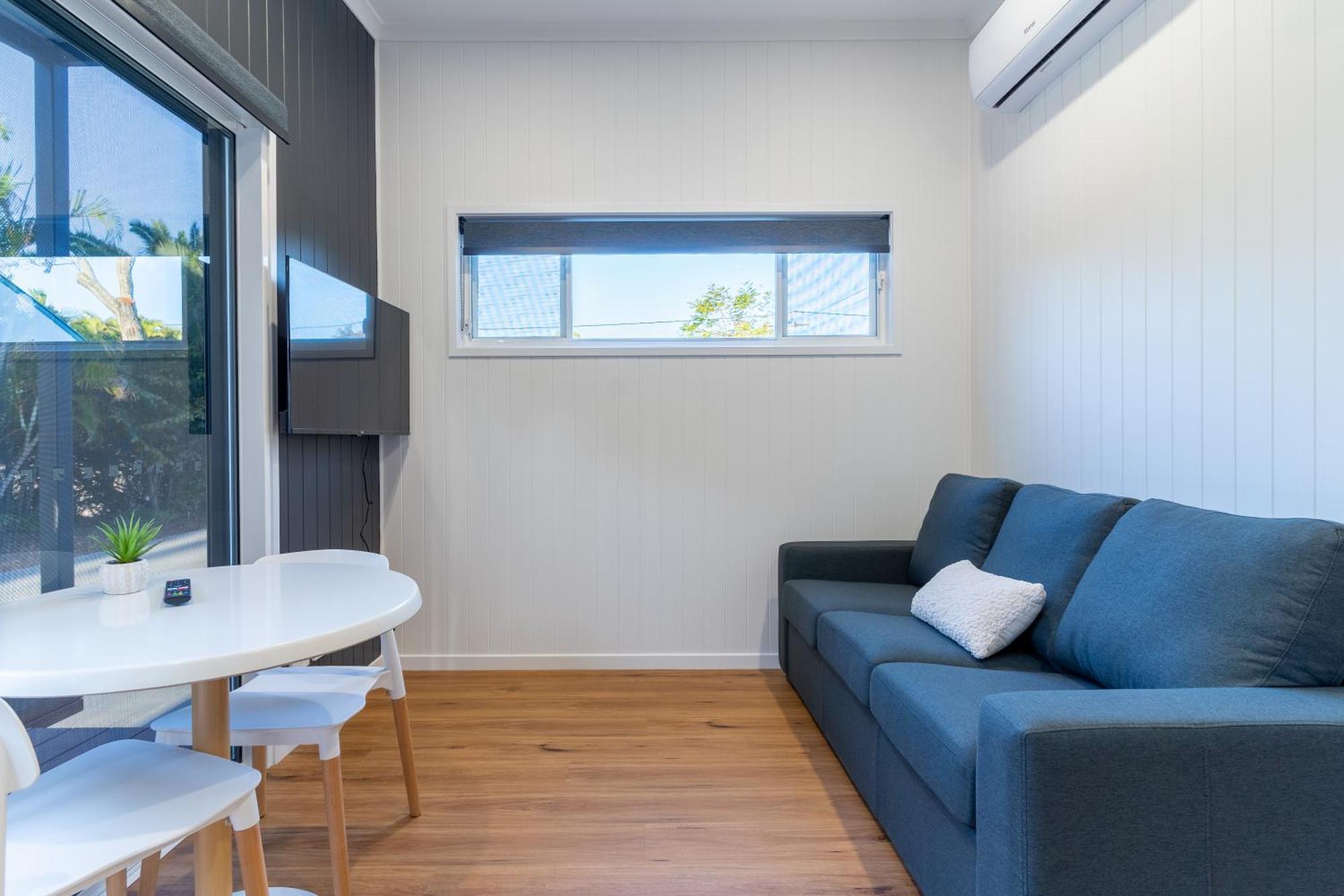 Hotel Poinciana At Cooee Bay à Yeppoon Extérieur photo